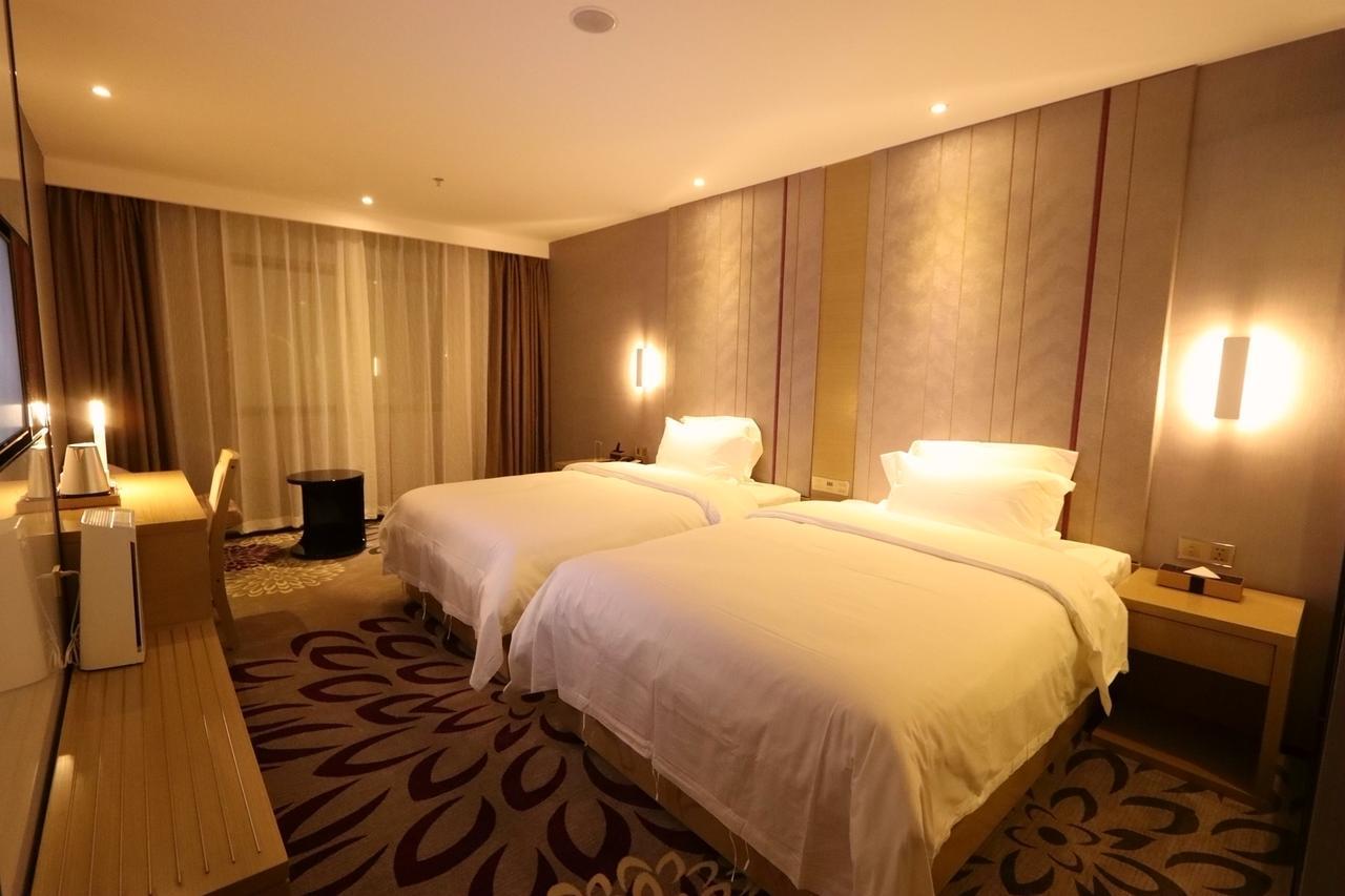 Lavande Hotel Foshan Yiwu Commodities City Bagian luar foto